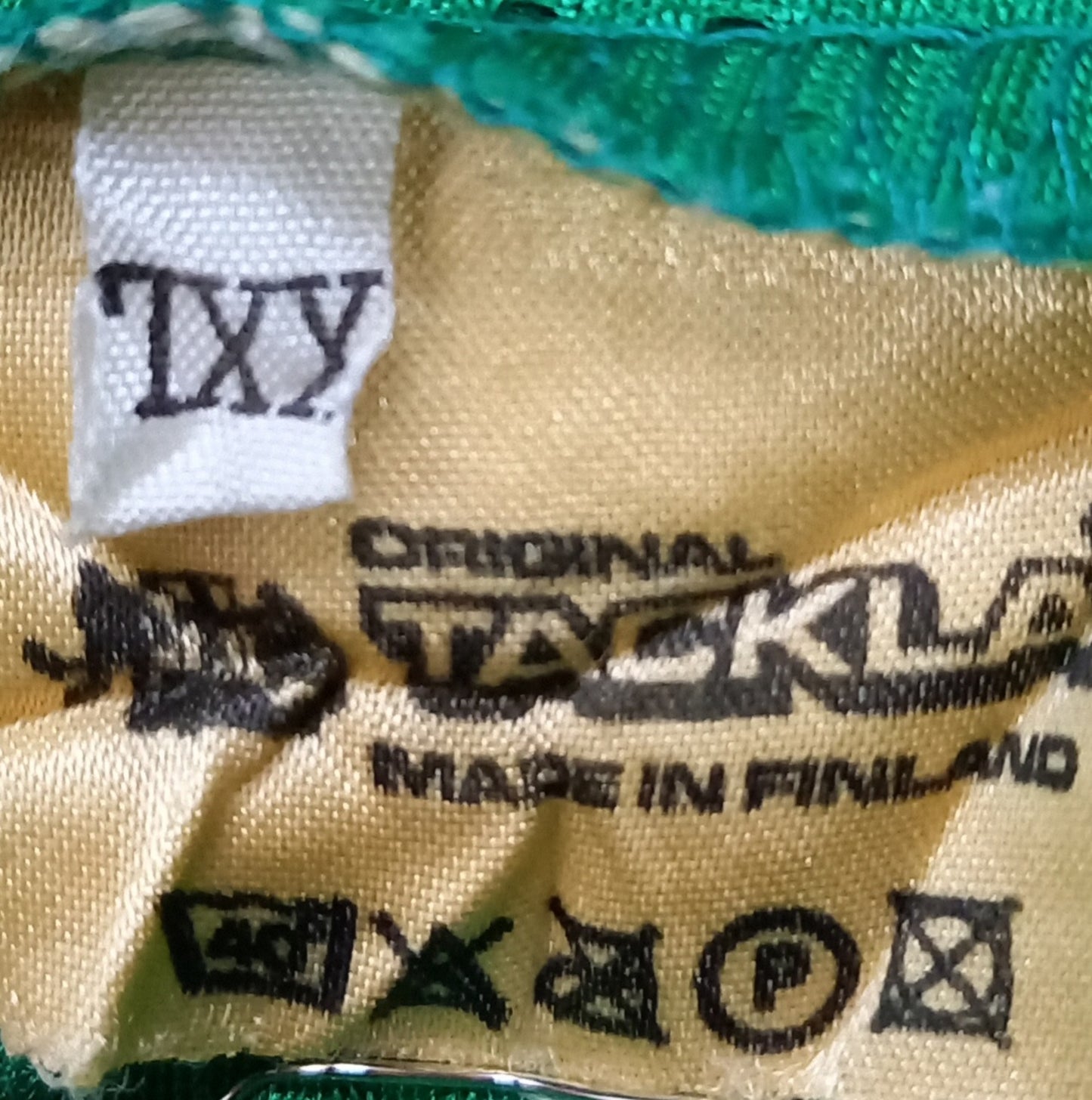 フィンランド製　TACKLA　ホッケーシャツ　ゲームシャツ　ロンT　メッシュ　緑