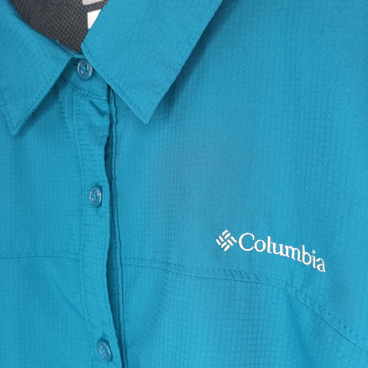 コロンビア　オムニシェイド　サンプロテクション　シャツ　半袖　速乾　刺繍ロゴ