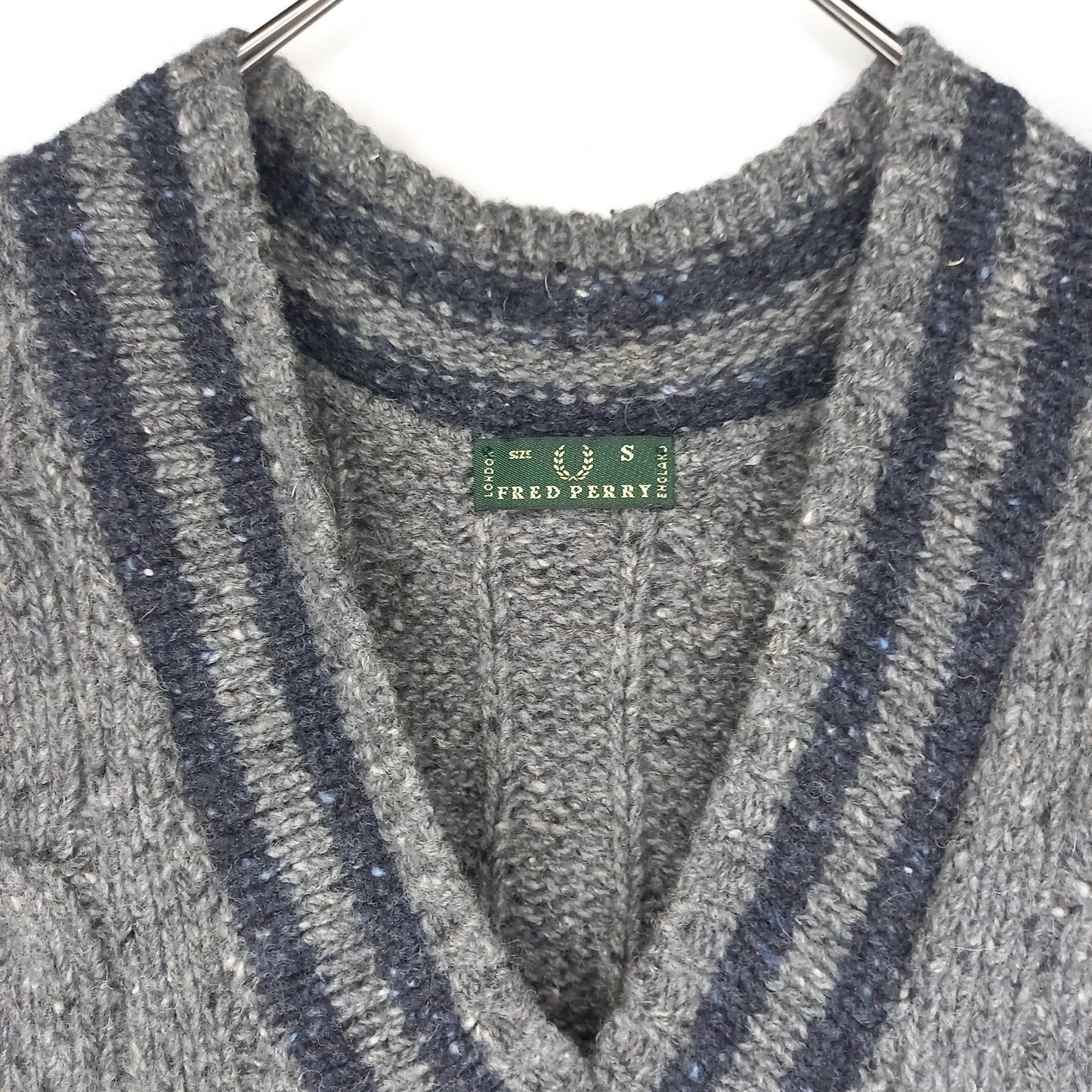 イタリア製　フレッドペリー　Vネック　ニット　ワンピース　ケーブル編み　刺繍ロゴ