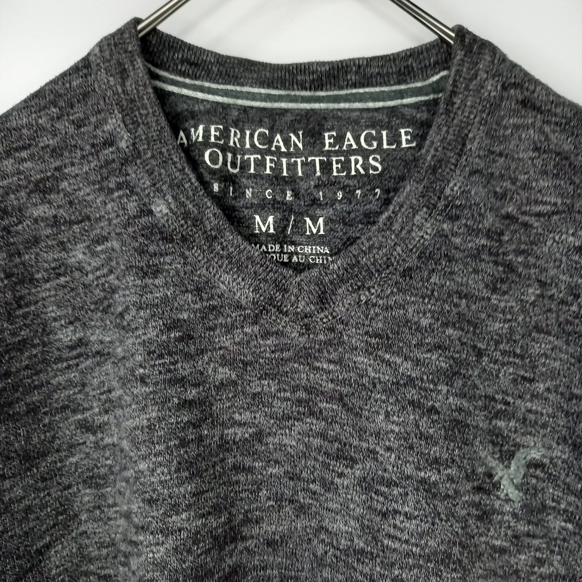 アメリカンイーグル Vネック コットンニット セーター 薄手 刺繍ロゴ