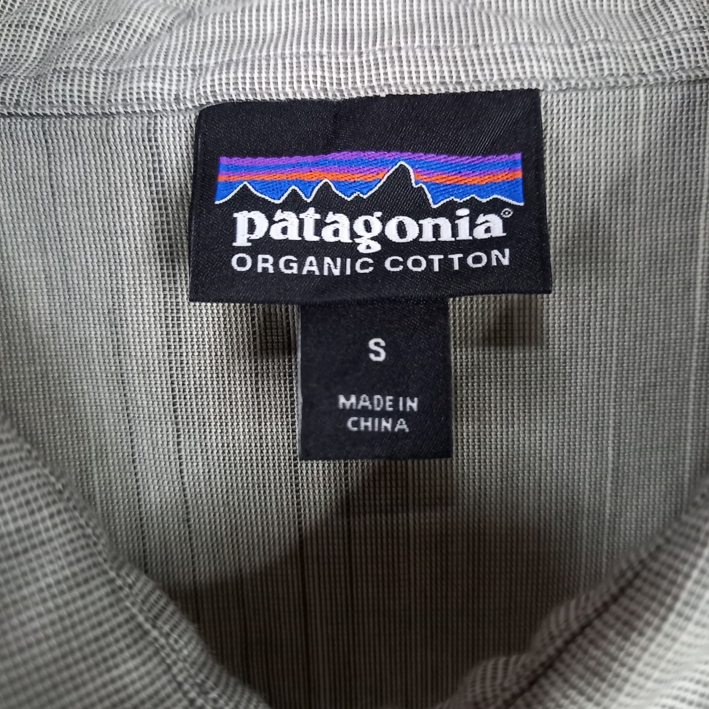 パタゴニア　シャツ　半袖　ポケット　刺繍　チェック　グレー　S