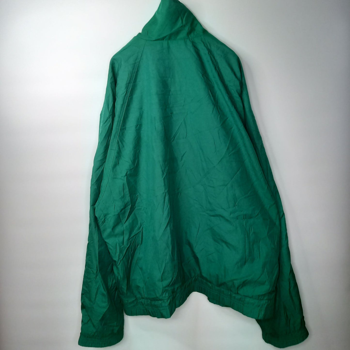 フレラコ　フルジップ　ナイロンジャケット　オーバーサイズ　刺繍ロゴ　グリーン